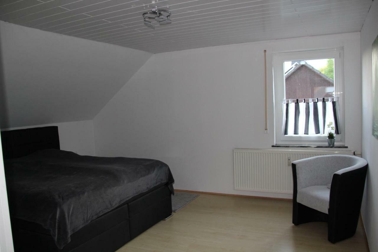 Ferienwohnung Abersfelder Mit Balkon Wildflecken Exterior foto